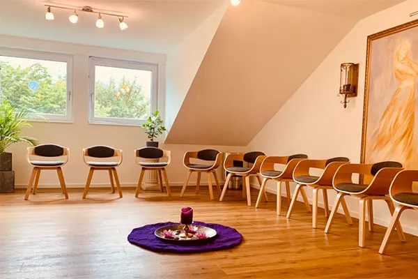 Mathias Burger | Seminarraum & Meditationsabende Mathias Burger | Seminarraum & Meditationsabende